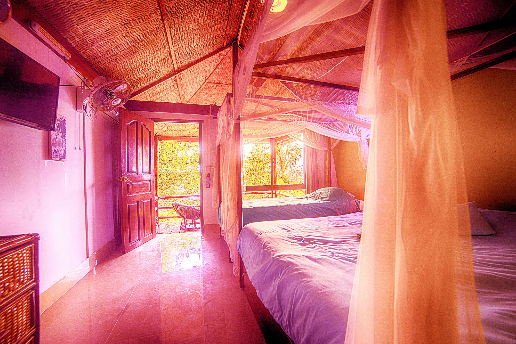 Above Us Only Sky Hotel Sihanoukville Luaran gambar
